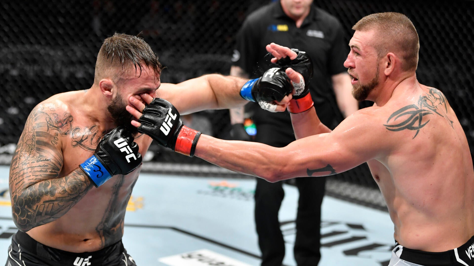 Referee Herb Dean says 'we haven't been enforcing' fingers extending on eye pokes rule