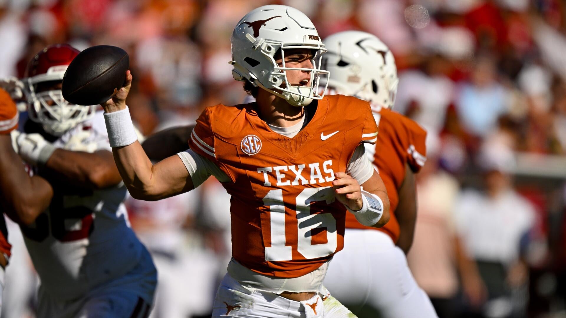2025 Week 12 college football free bets, odds, betting picks: Model backing Iowa, Texas on Saturday