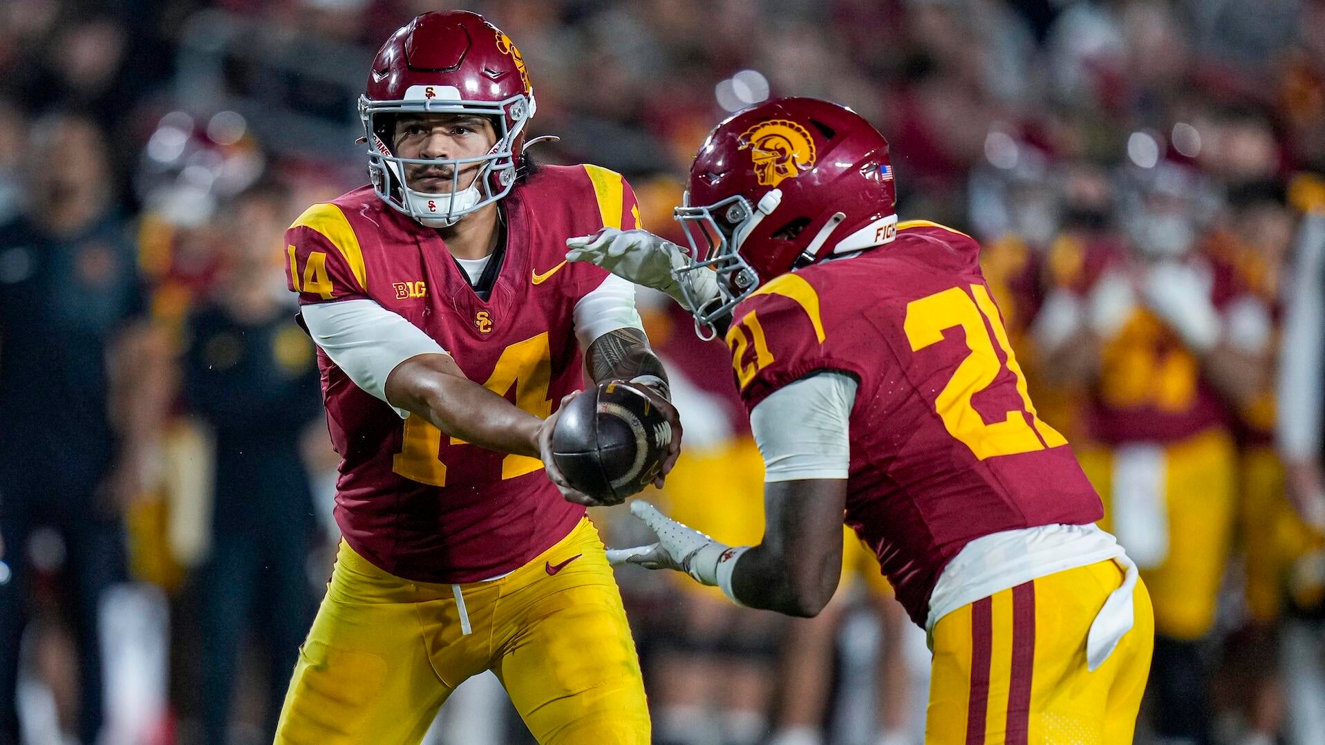 Iowa vs. USC prediction, pick, odds, spread: No. 17 Trojans look to keep CFP hopes alive against Hawkeyes