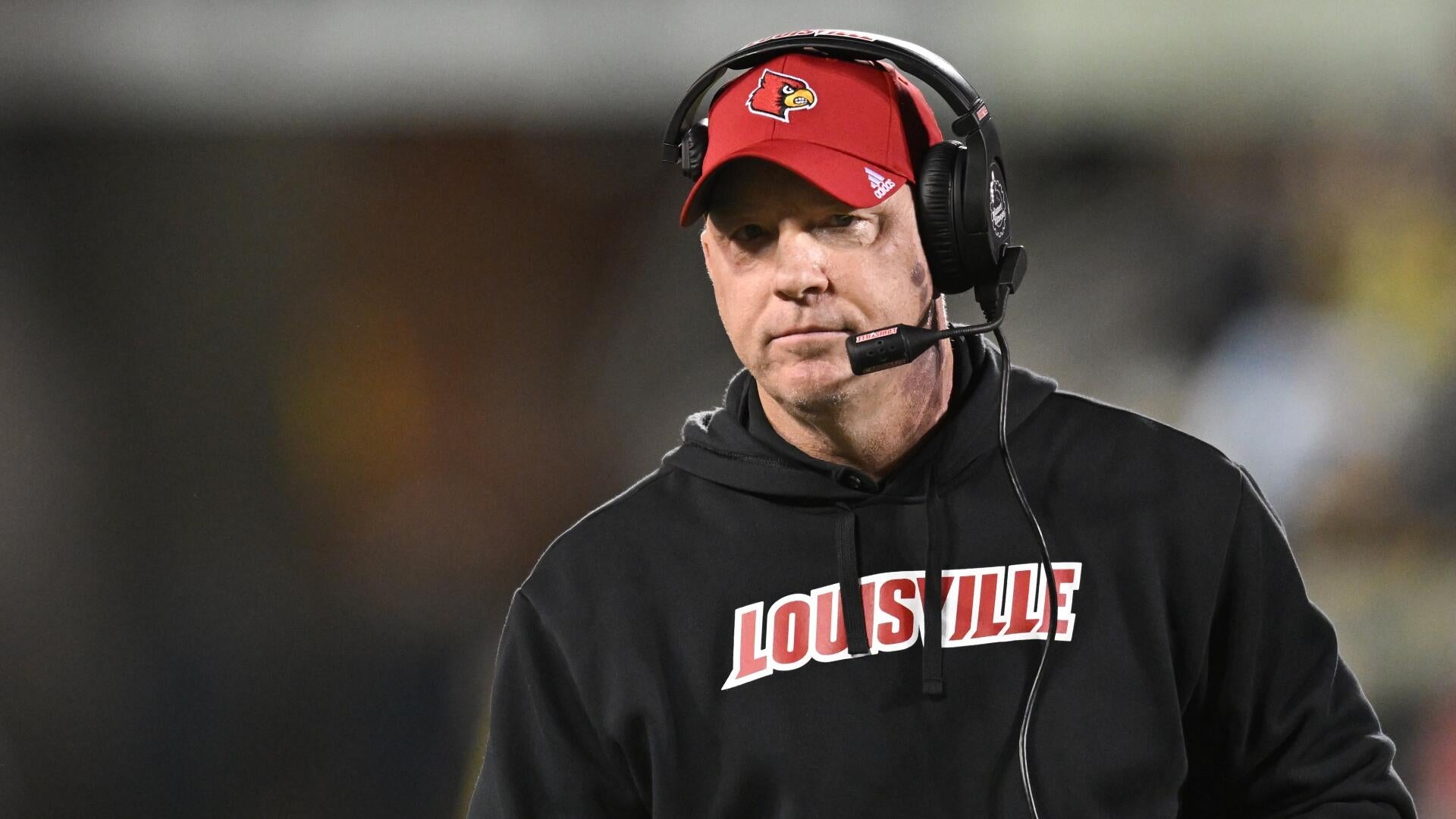 Jeff Brohm staying at Louisville: Cardinals coach rebuffs outside interest, nearing contract extension