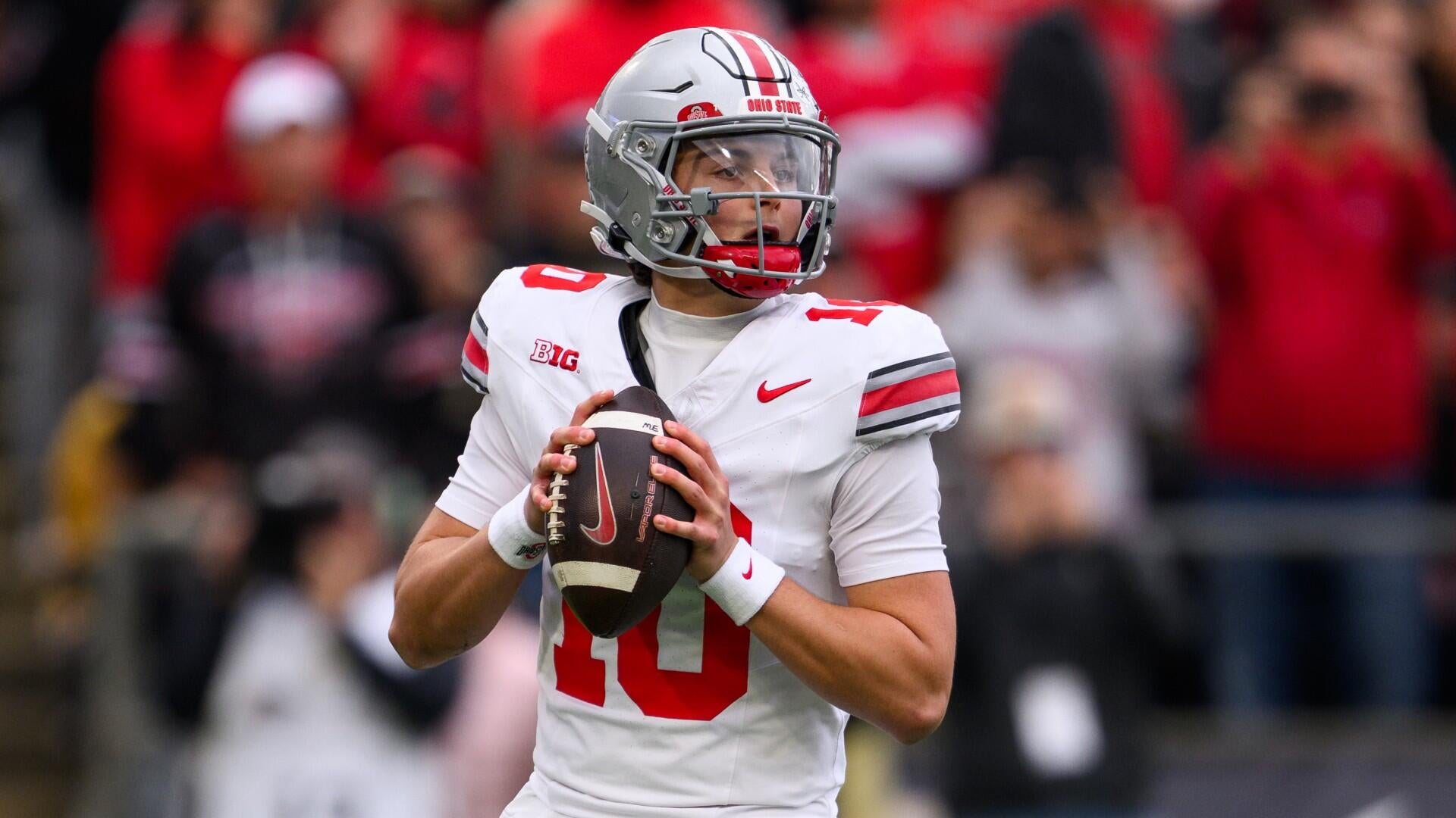 Ohio State DC Matt Patricia compares QB Julian Sayin to an NFL legend and his similar run in the Big Ten