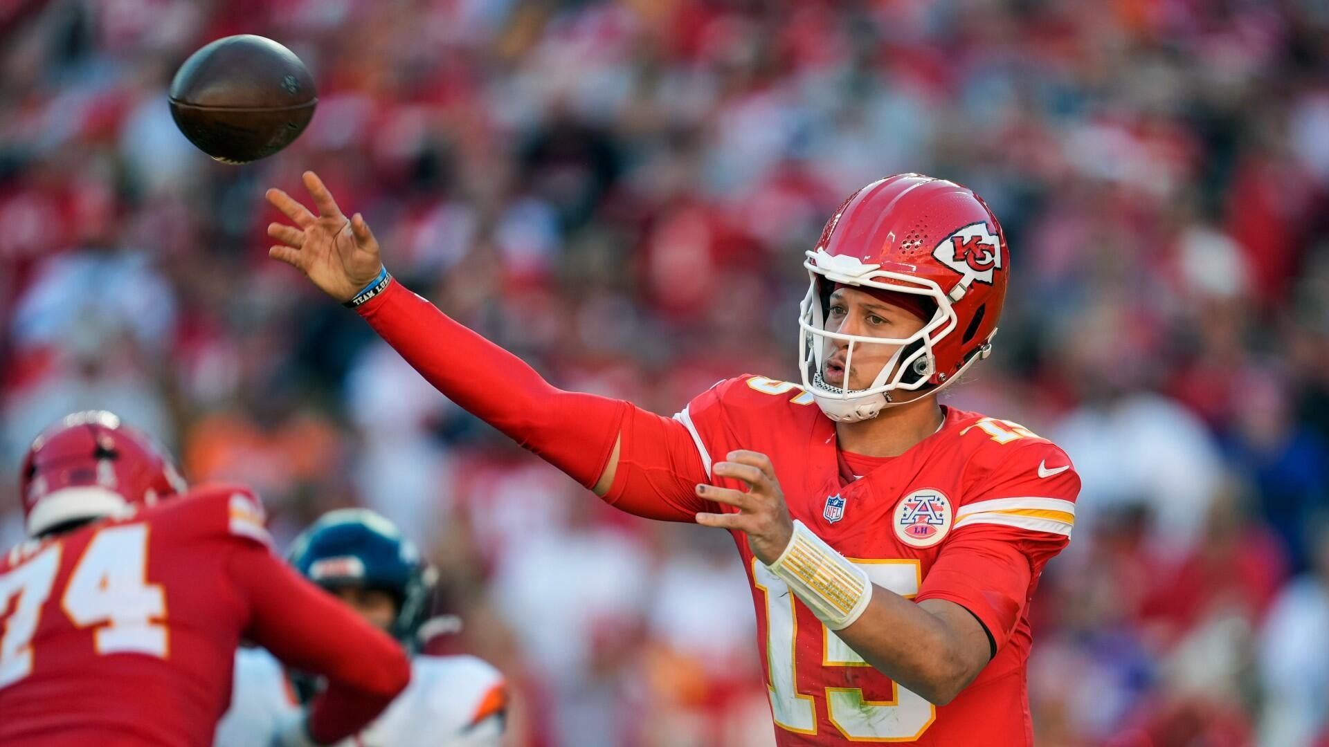 Patrick Mahomes emphasizes importance of showdown with Broncos as Chiefs fight to get back in playoff picture