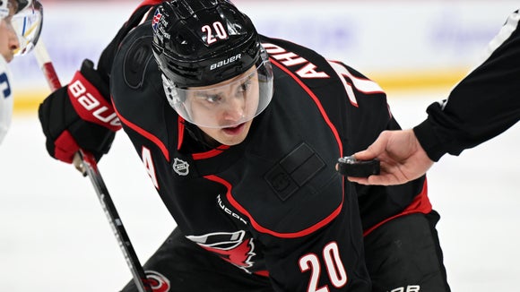 Canucks vs Hurricanes