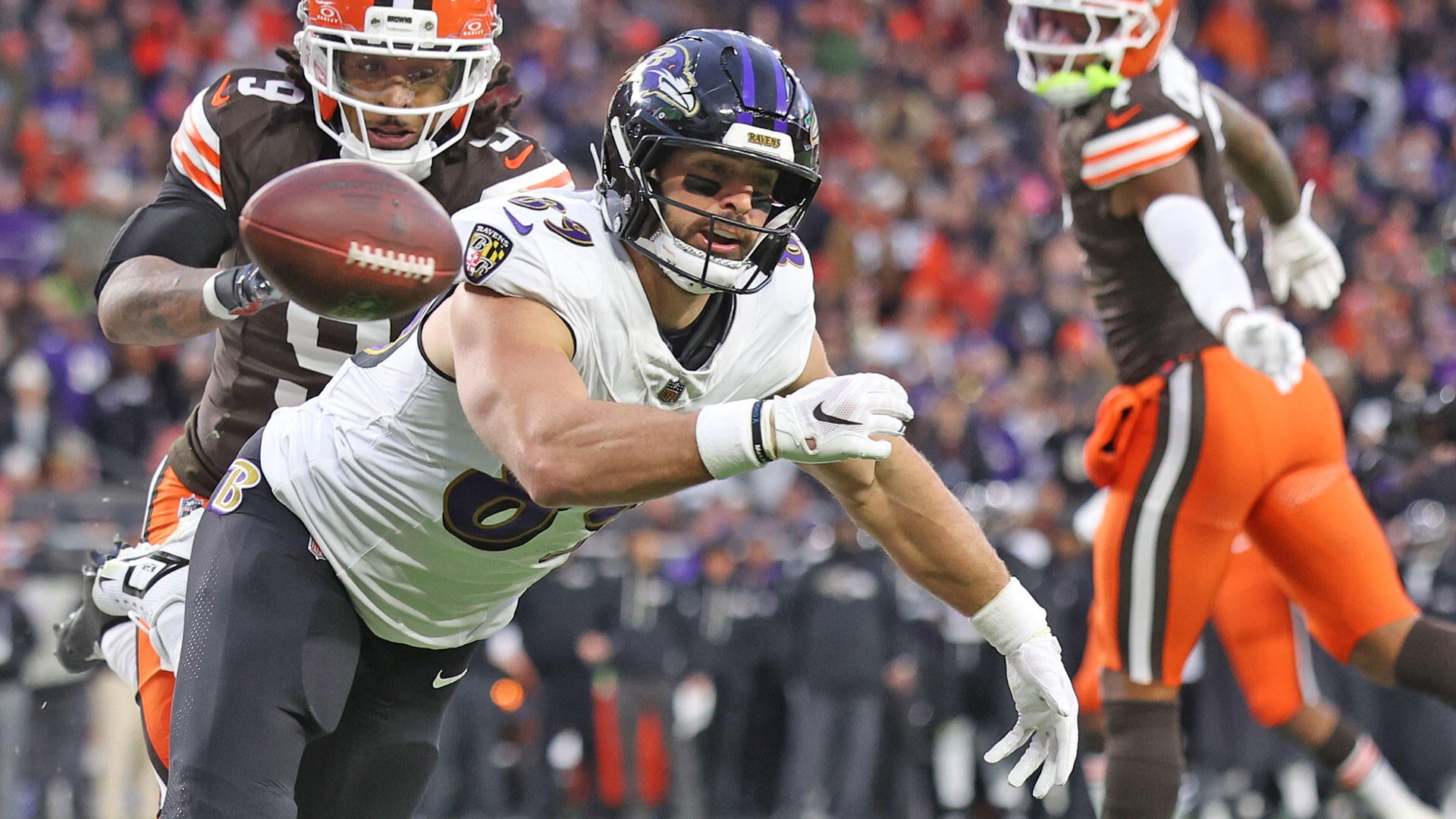 2025 NFL picks, props, bets: This Thanksgiving Day football parlay from an advanced model returns over 11-1