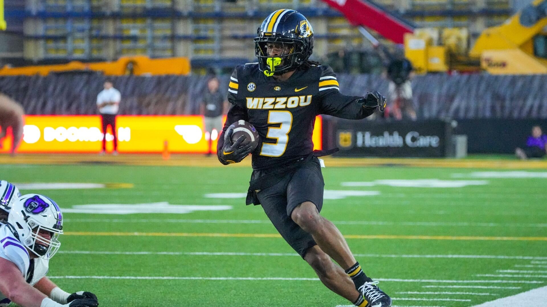 College football Week 13 picks against the spread, trends: Expert on 33-22 roll reveals best bets