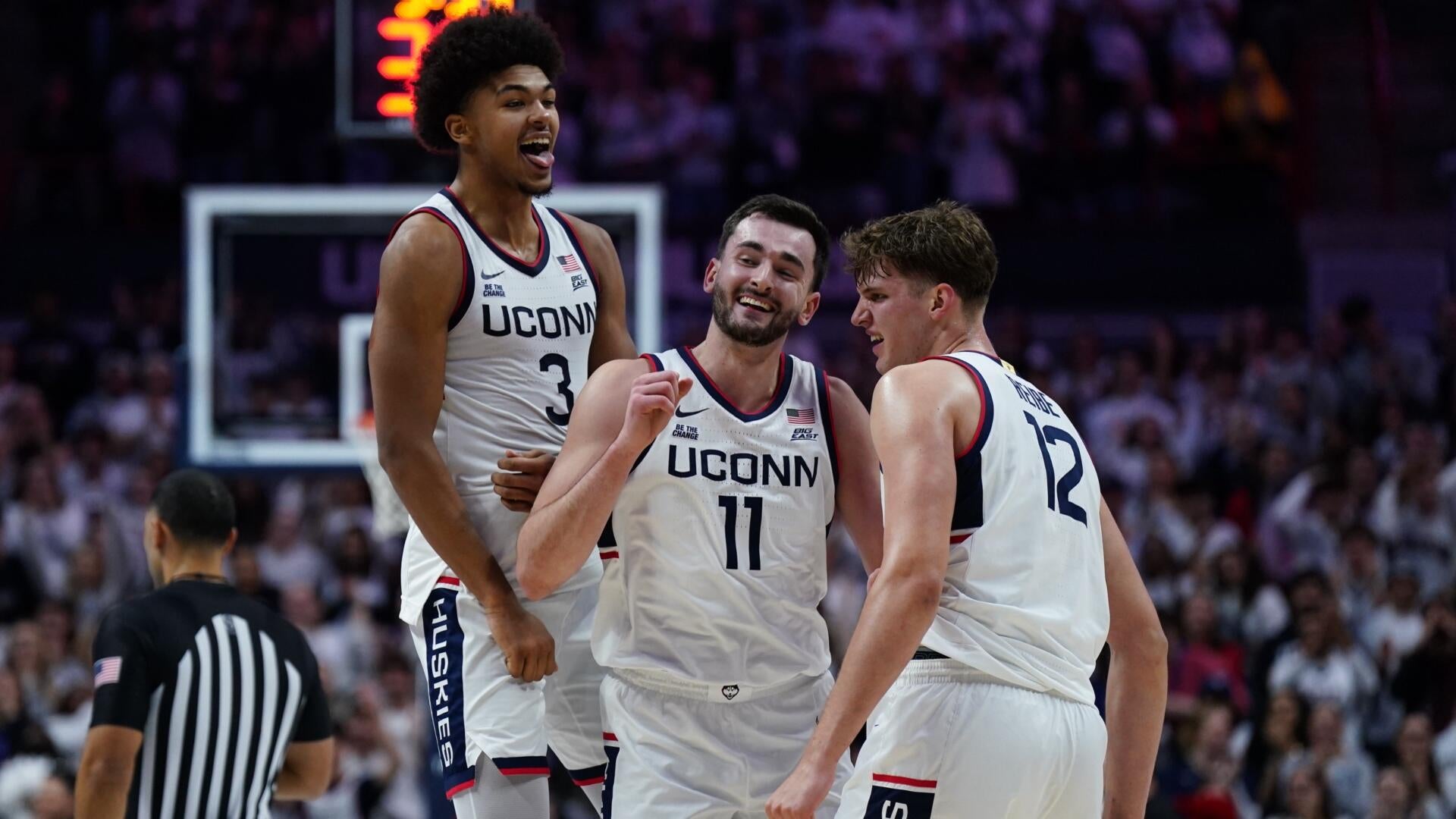 Today's top games to watch, best bets, odds: No. 5 UConn vs. No. 18 Florida, Knicks at Raptors and more