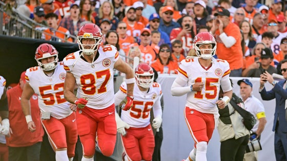 patrickmahomestraviskelce.jpg