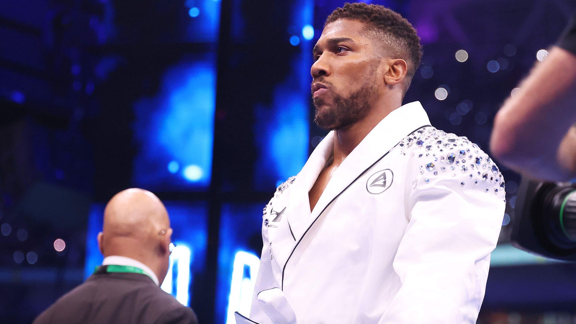 Jake Paul vs. Anthony Joshua fight rules explained: Weight limits, glove size, total rounds and more