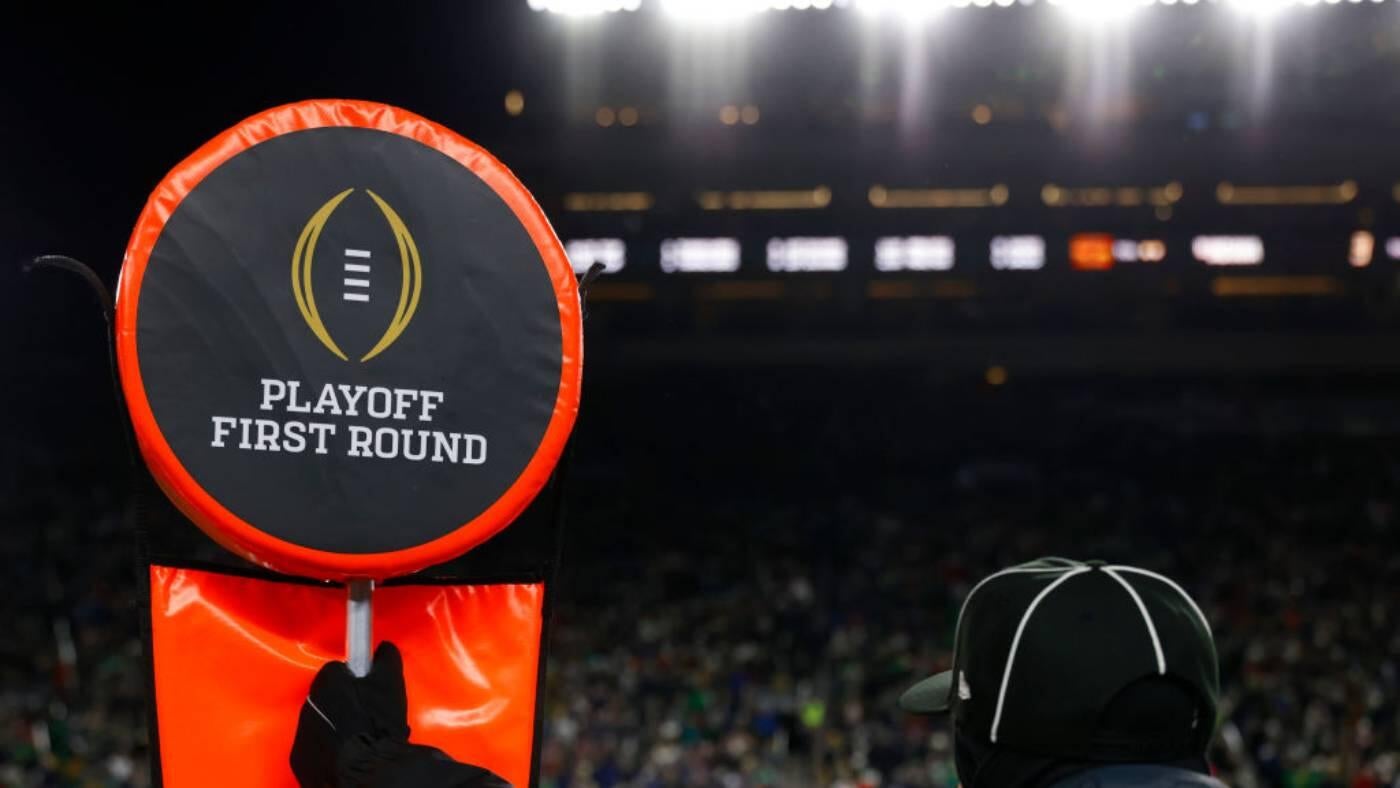College Football Playoff expansion deadline expected to be extended with Big Ten, SEC 'miles apart' on format