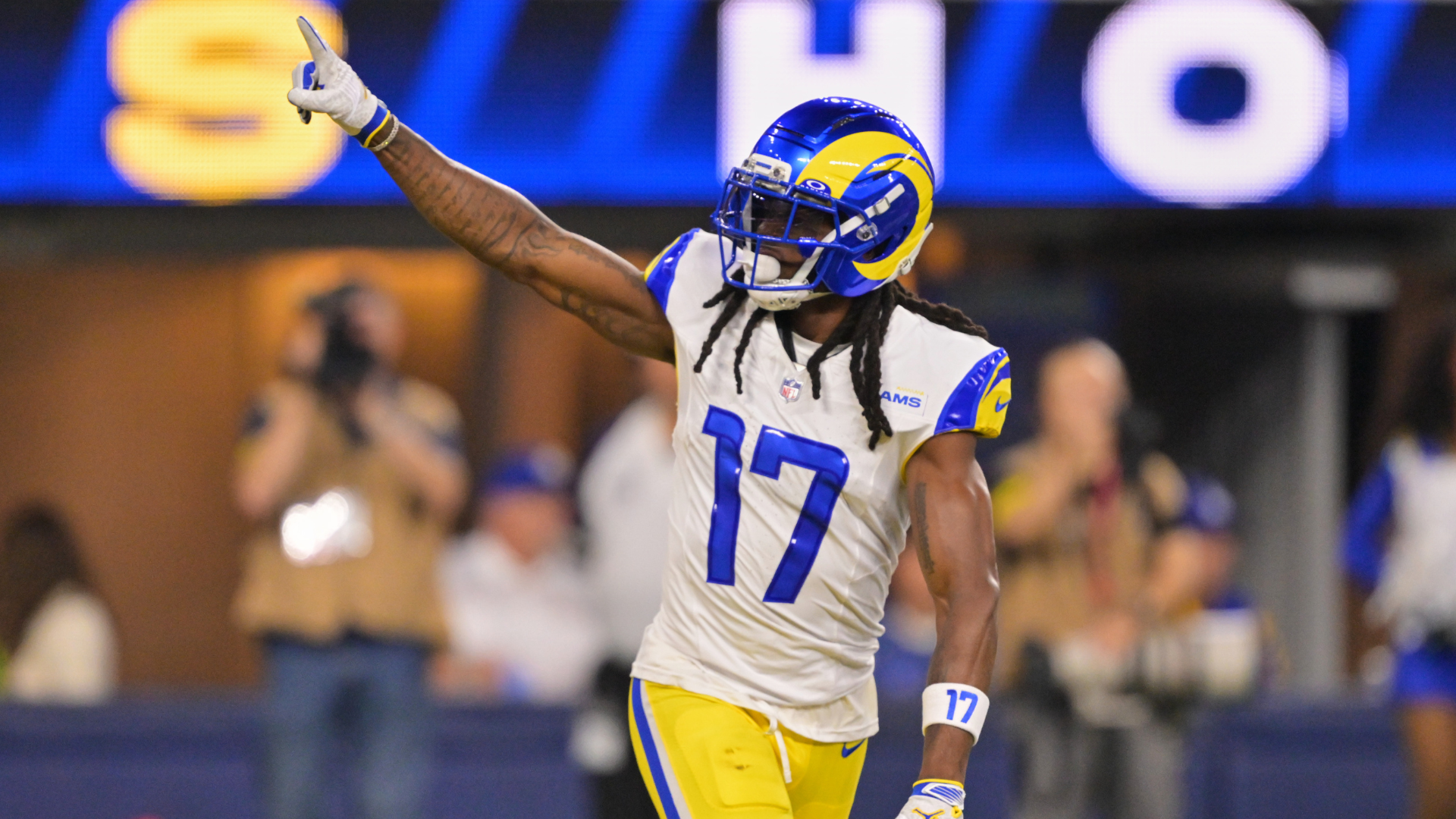 Rams vs. Panthers prediction: Los Angeles will maintain its standing atop NFC, but Carolina won't go quietly