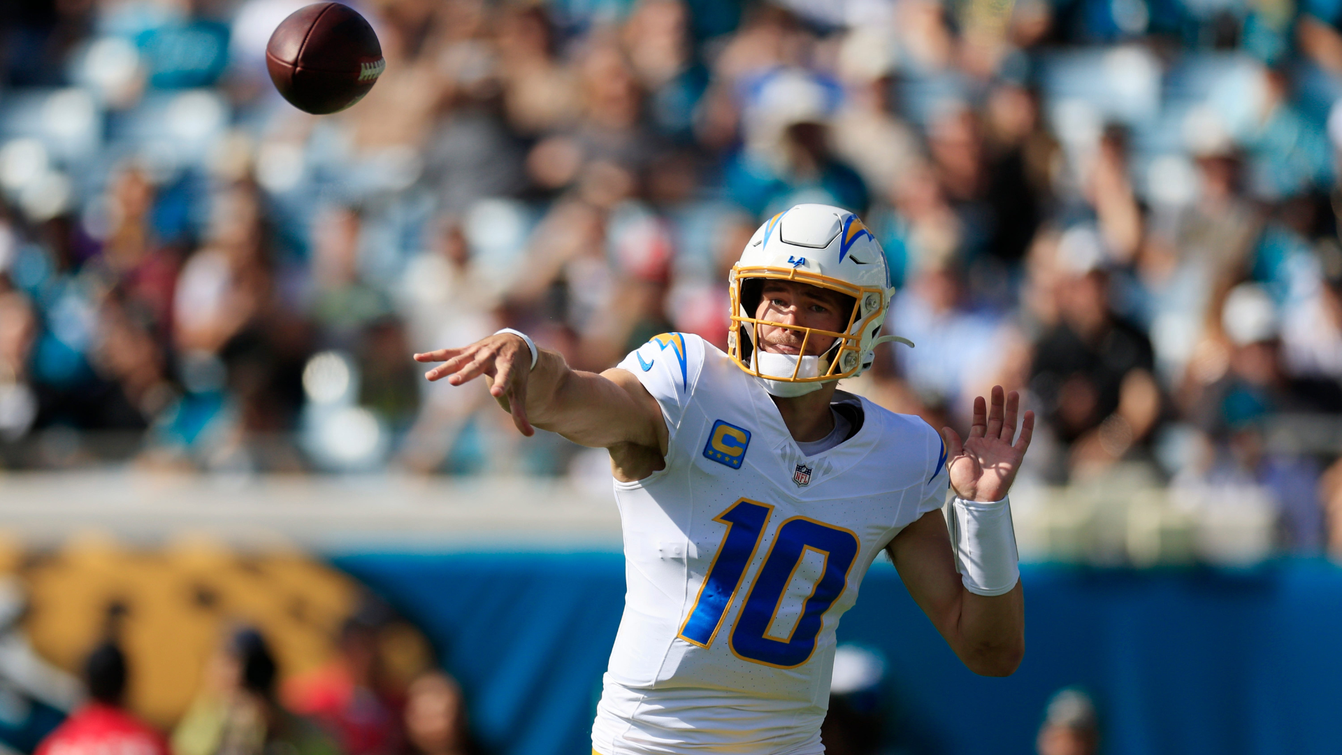 Chargers vs. Raiders prediction: Los Angeles will get right in a big way against lowly Las Vegas