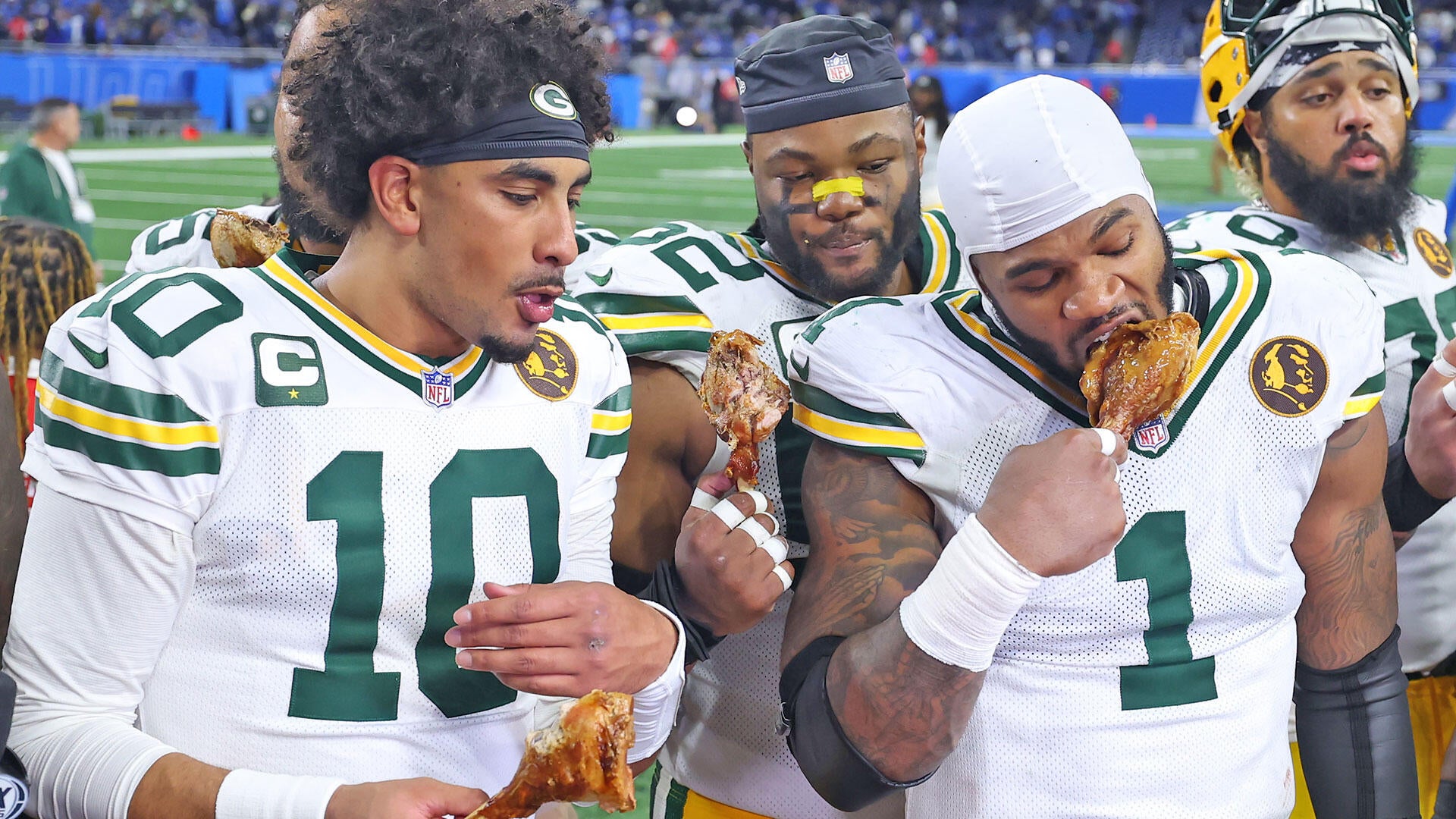 2025 NFL playoff picture: Who's in, who's out and who's in the hunt after Thanksgiving matchups