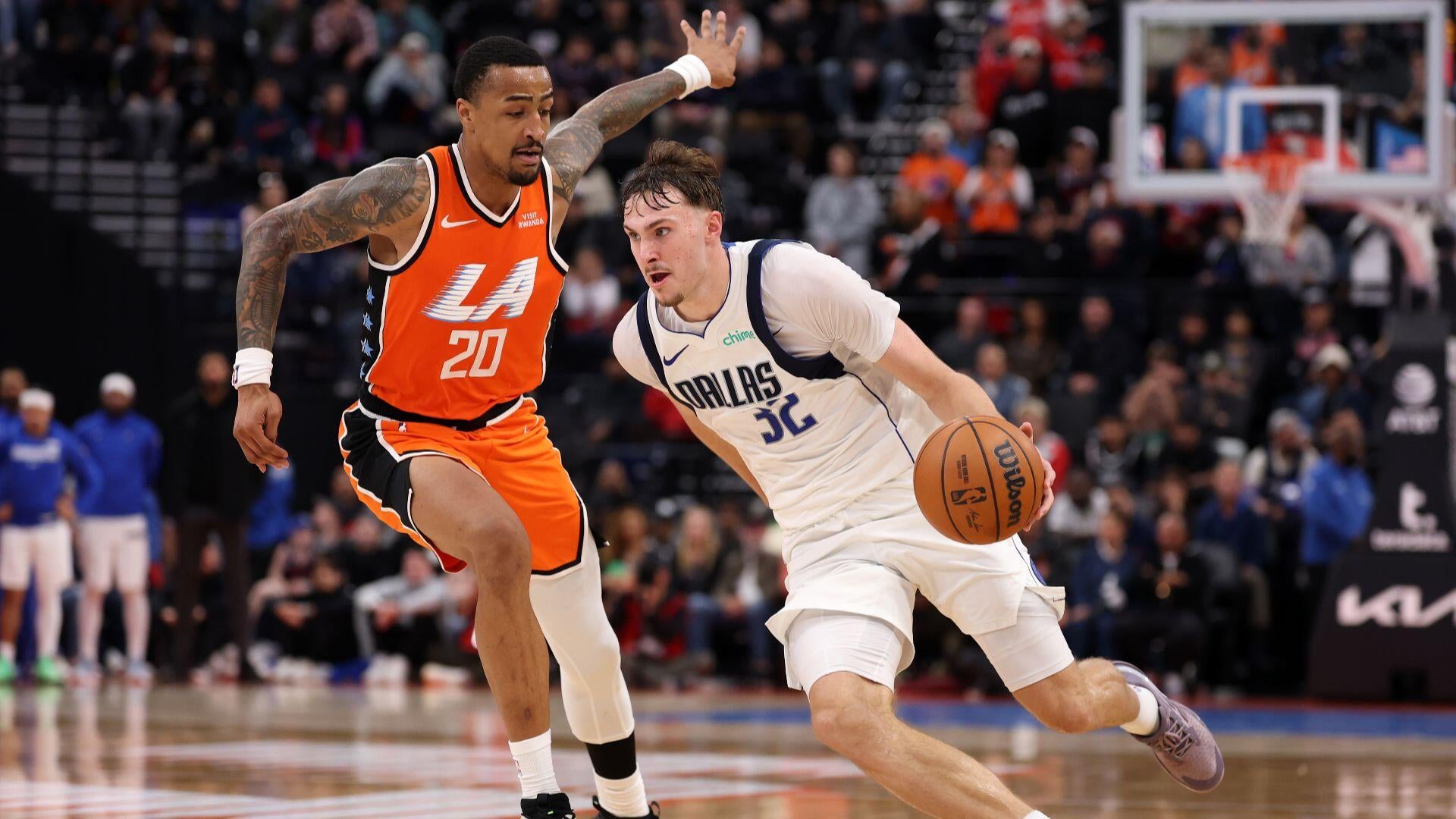 Cooper Flagg's 35-point outing brings him toe-to-toe with former Duke teammate in Rookie of the Year race