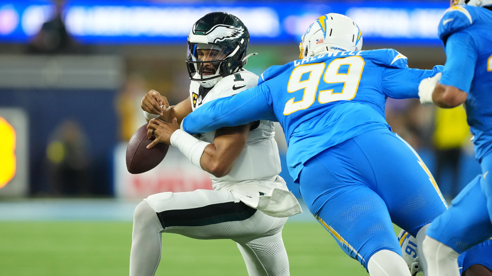 Turnovers doom Eagles in OT loss to Chargers; Four Heisman Trophy finalists revealed; Chiefs' season over?