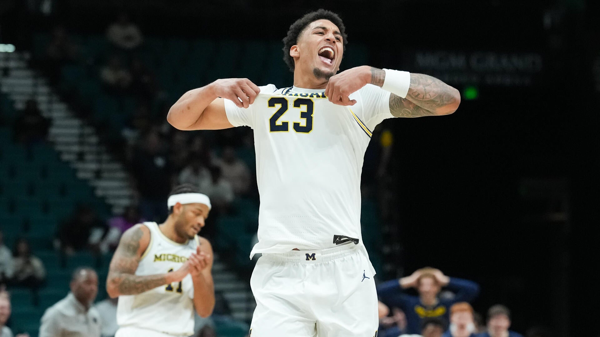 CBB Game Preview: Villanova at No. 2 Michigan (-15.5), O/U 150.5