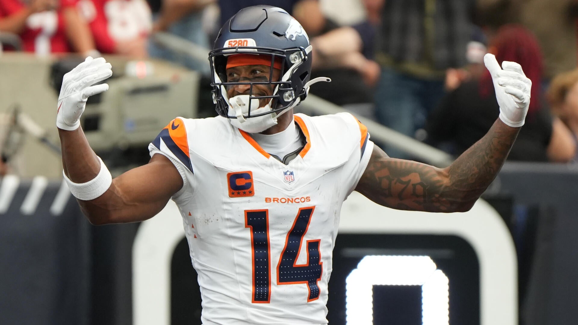 Week 16 NFL picks, odds, best bets from proven model: This 5-leg parlay pays nearly 25-1