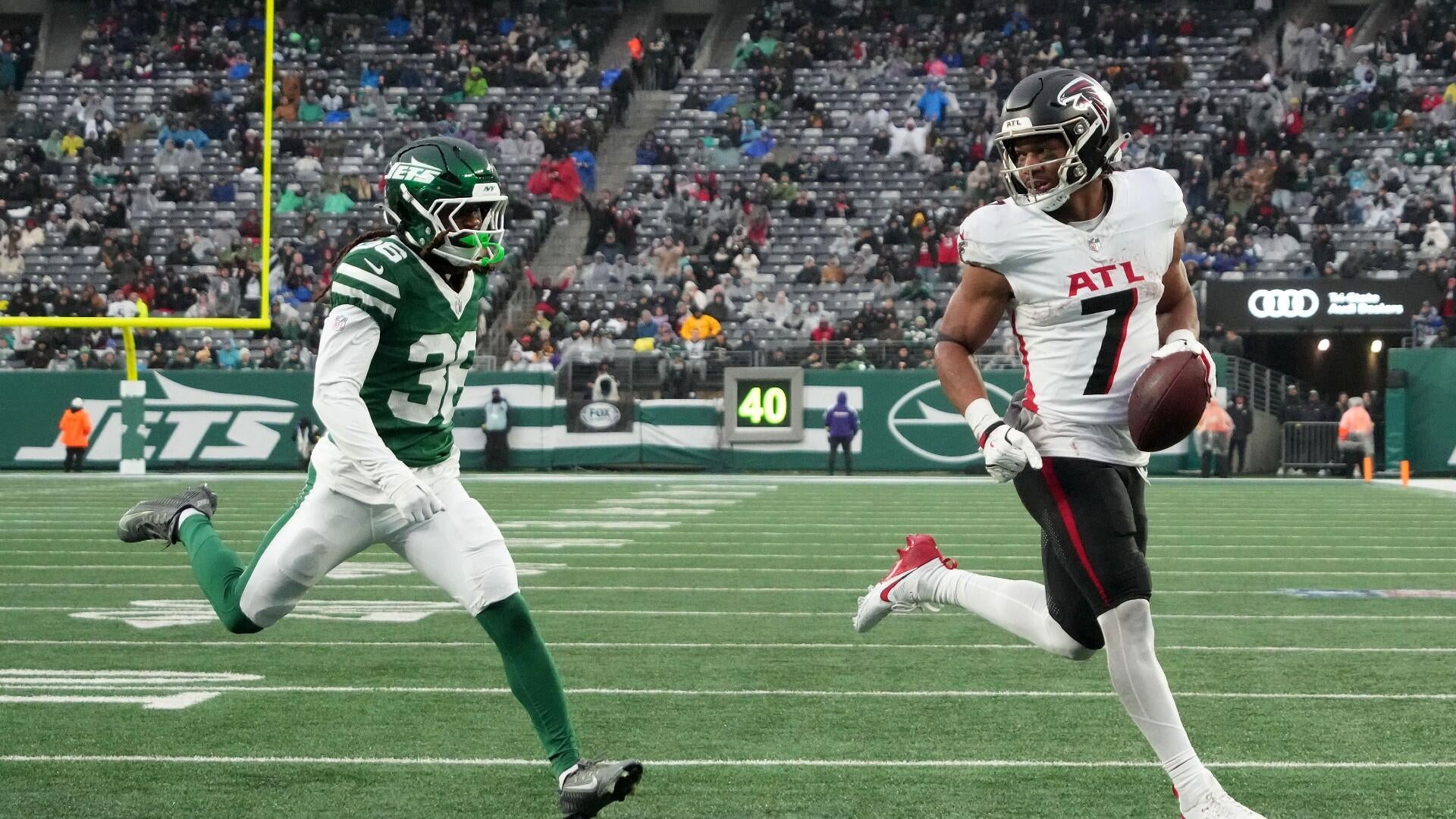 Buccaneers vs. Falcons SGP: 'Thursday Night Football' same-game parlay picks, props by SportsLine AI Model