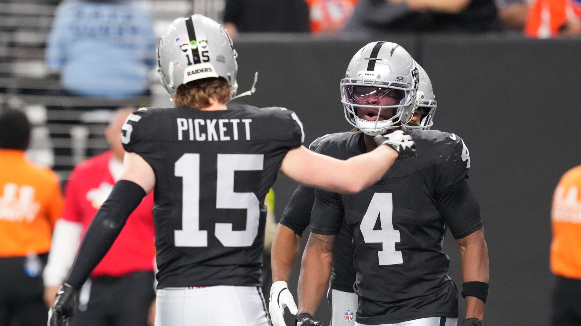 Raiders to start Kenny Pickett at QB vs. Eagles with Geno Smith out due to shoulder injury