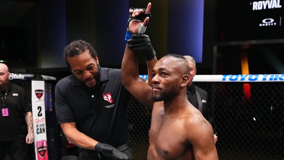 UFC Fight Night Highlights: Manel Kape knocks out Brandon Royval in Round 1