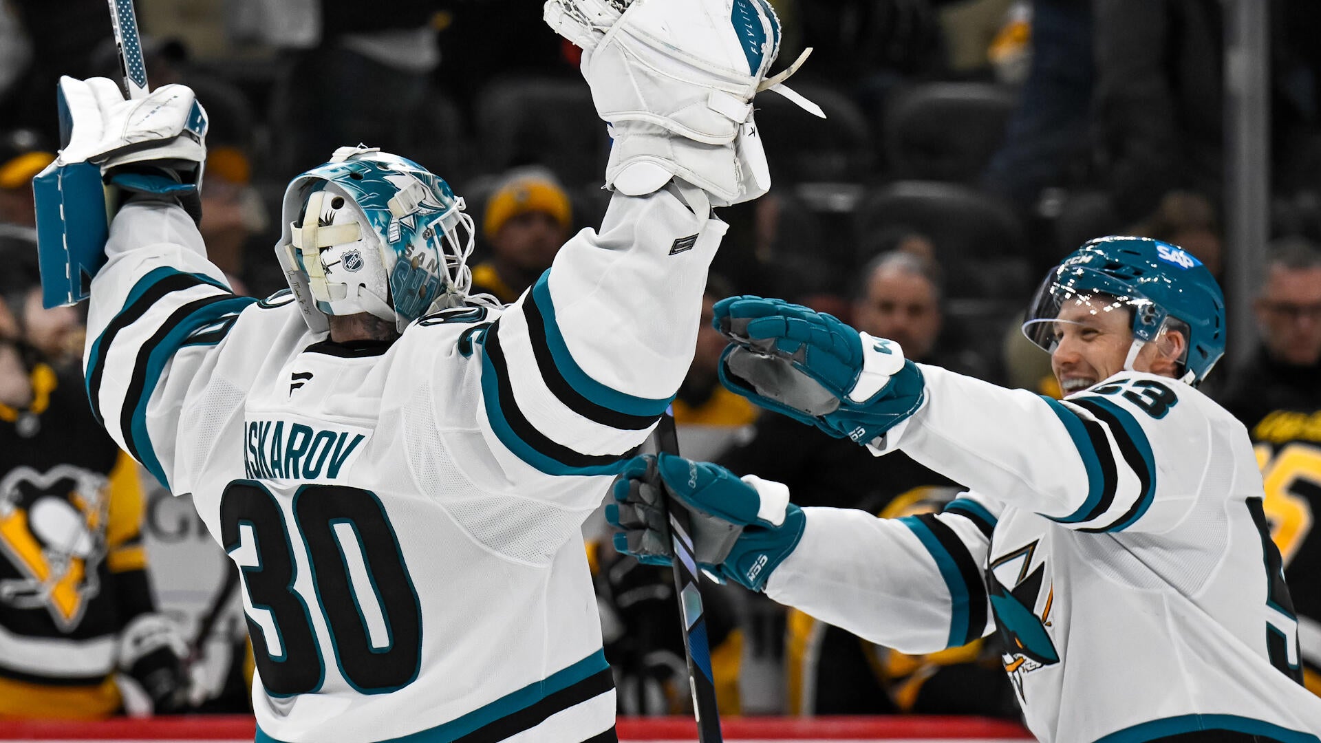 Highlights: Sharks at Penguins (12/13)