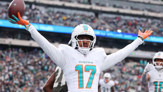jaylen-waddle-miami-dolphins-imagn-images.jpg