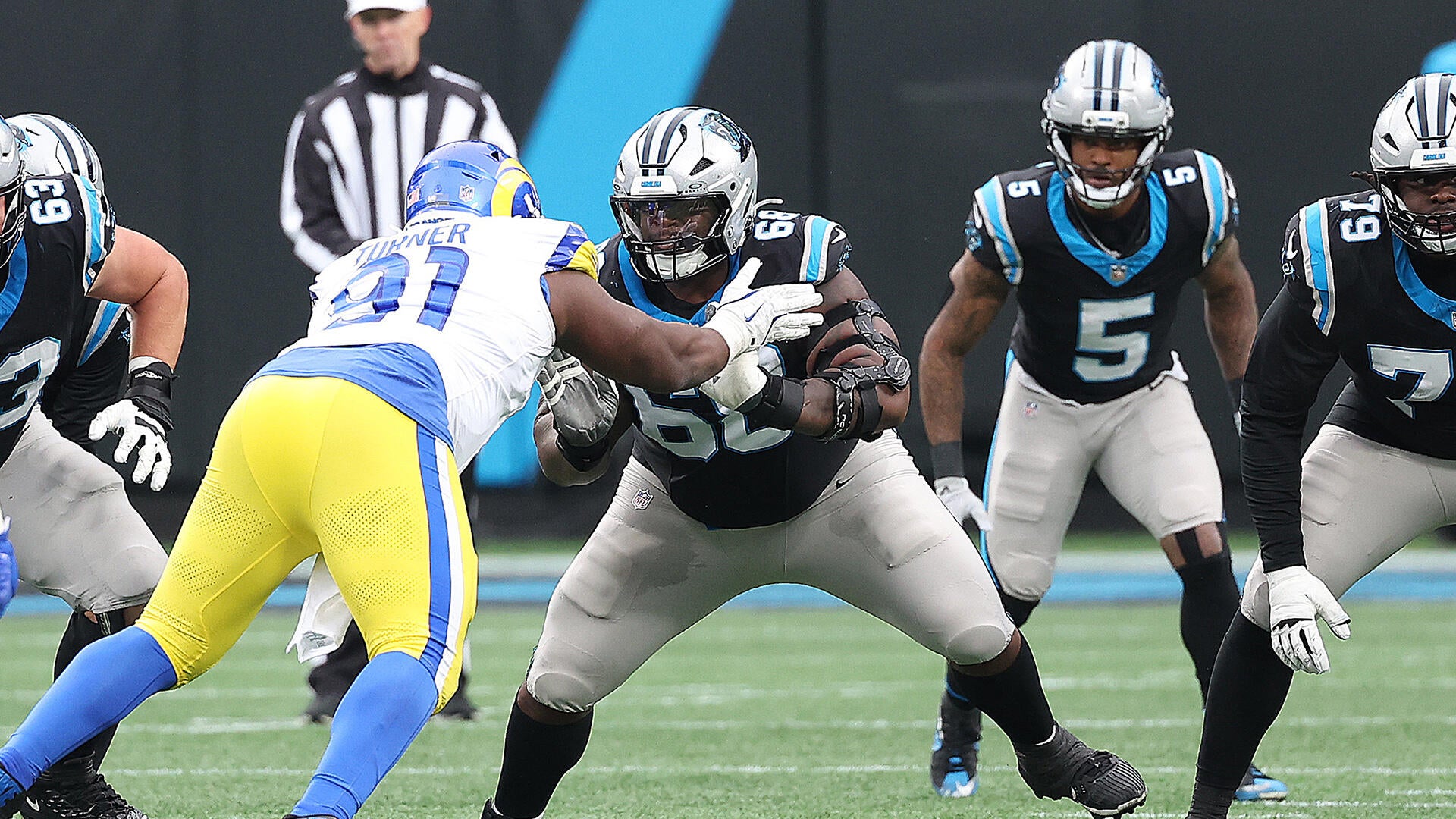 Bucs at Panthers: Who Has The Edge On Offensive Line?