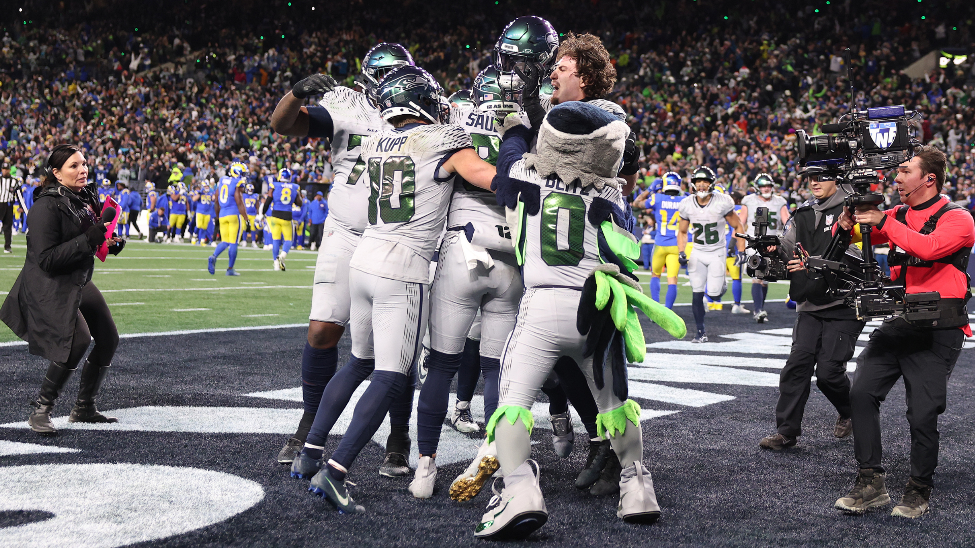 Seahawks deliver wild win to open NFL Week 16; College Football Playoff begins with Alabama vs. Oklahoma