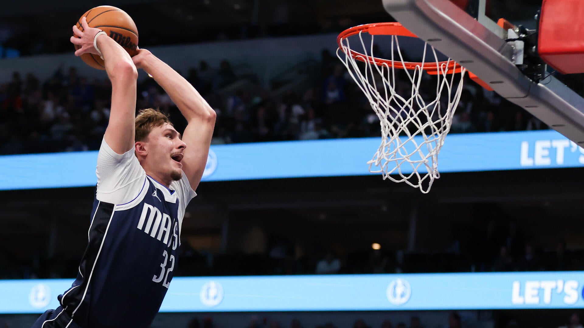 Highlights: Pistons at Mavericks (12/18)