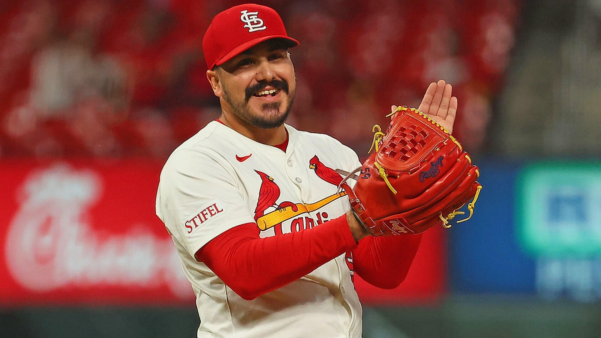 MLB rumors: Phillies pursuing trade options at catcher; Orioles interested in Cardinals' lefty reliever