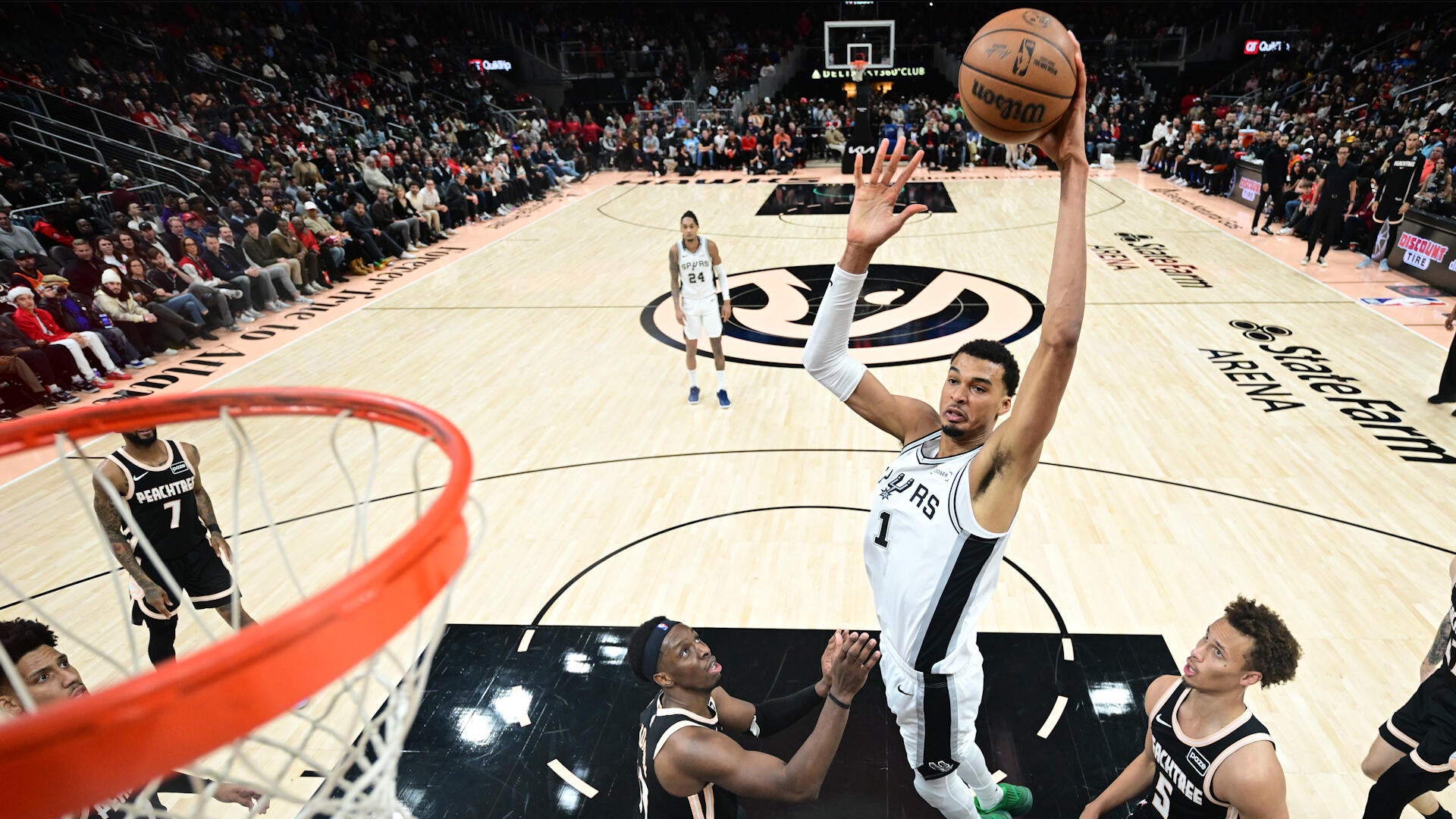 Highlights: Spurs at Hawks (12/19)