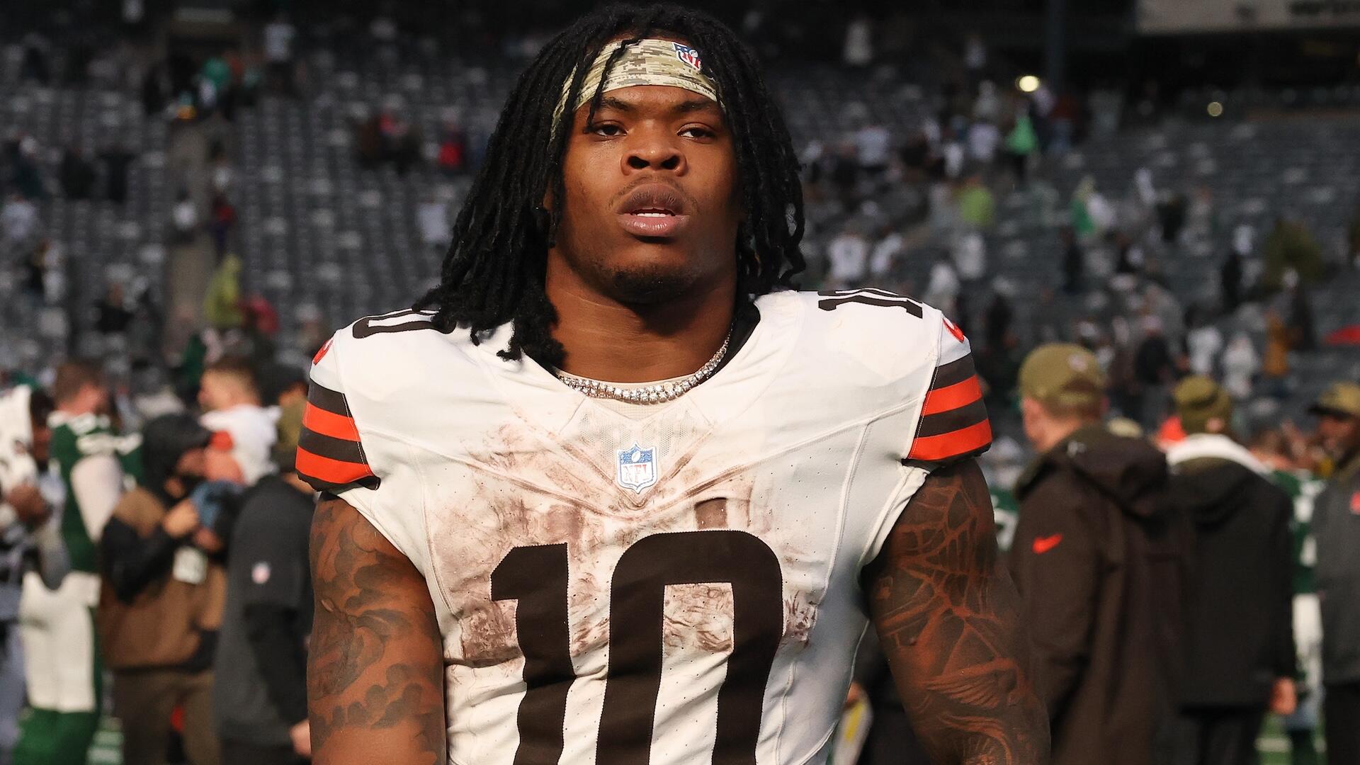 Quinshon Judkins injury: Browns rookie running back carted off the field after hurting right leg