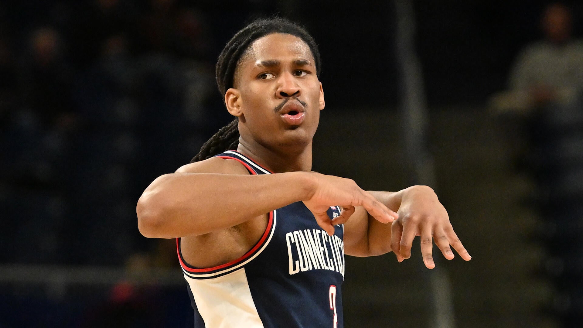 NCAAM Highlights: No. 5 UConn at DePaul (12/21)