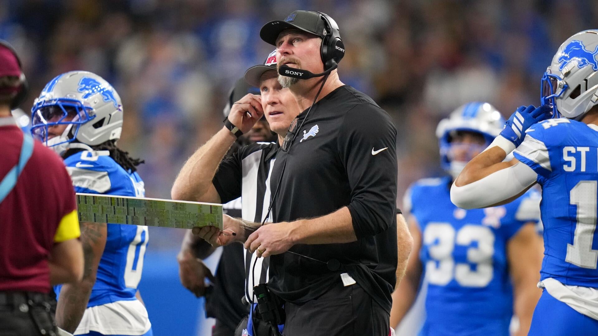 Lions Look To Keep Playoff Hopes Alive At Vikings