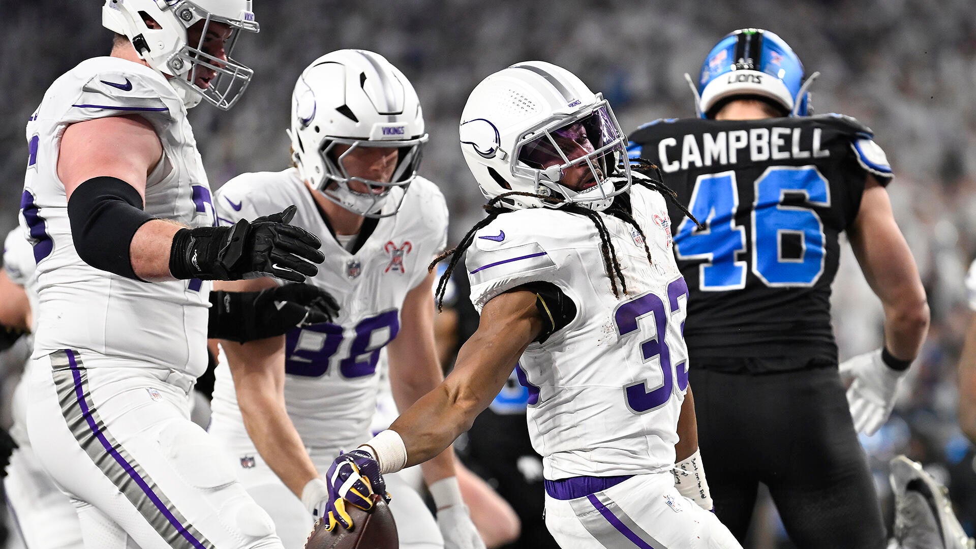 Lions Look Lifeless, Commit 6 Turnovers in Loss to Vikings