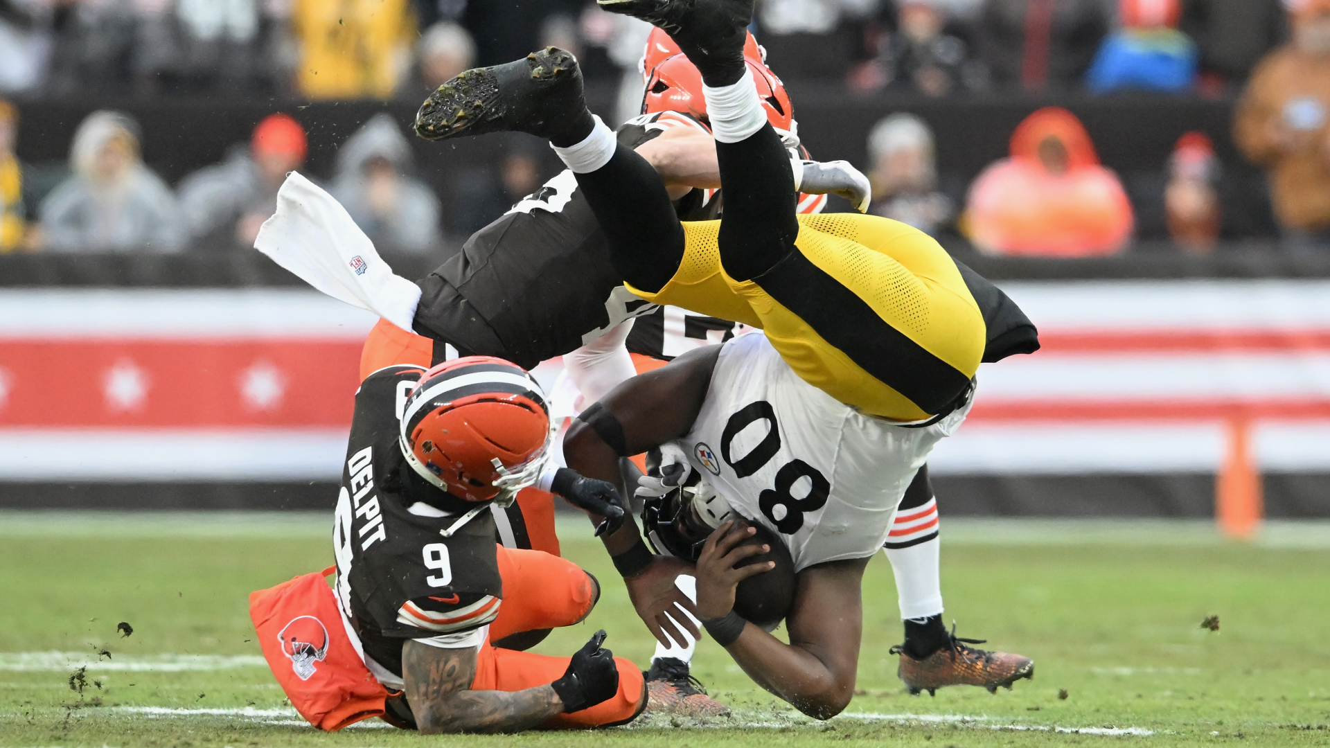 Darnell Washington injury: Steelers massive tight end suffers broken arm in loss to Browns