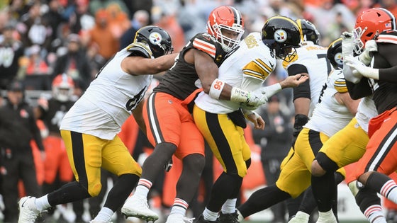 myles-garrett-browns-2.jpg