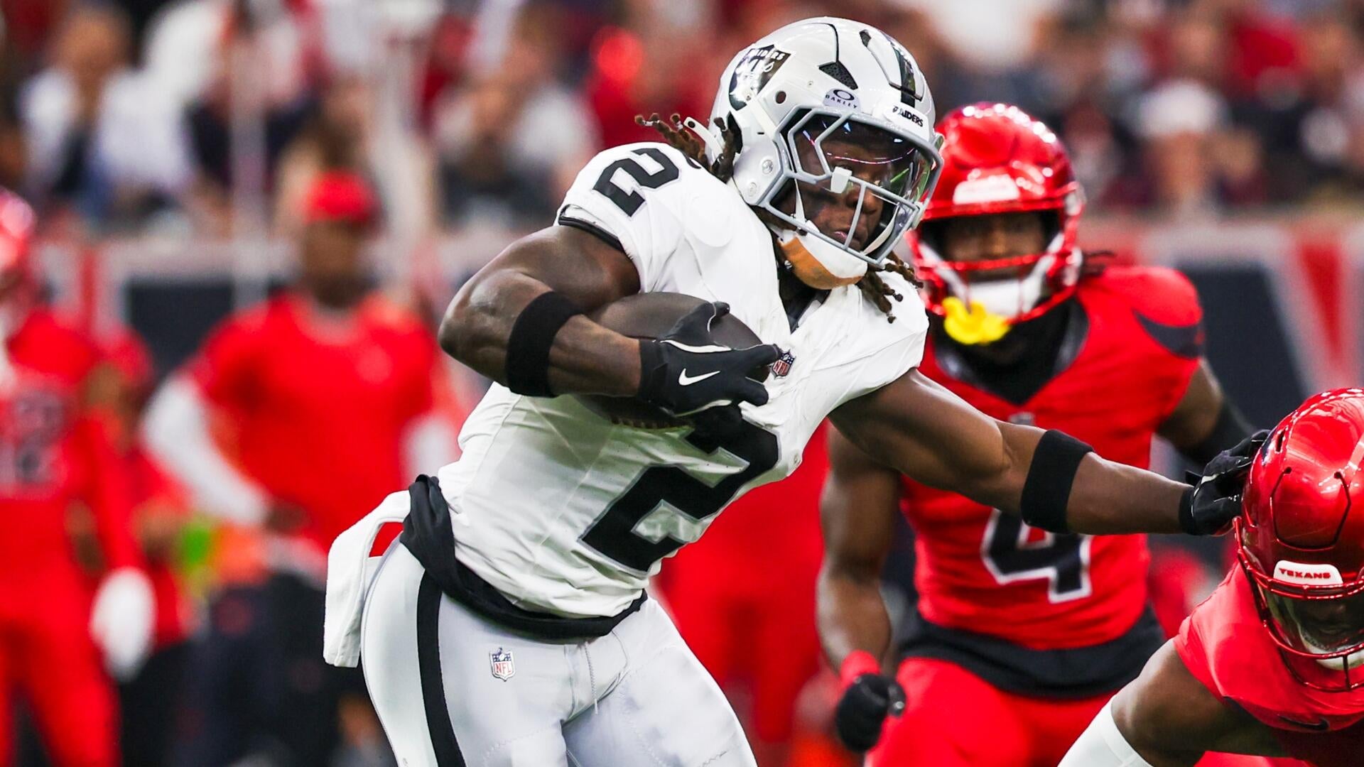 Chiefs vs. Raiders: Where to watch NFL Week 18, betting odds, score prediction, sportsbook promos, SGP picks