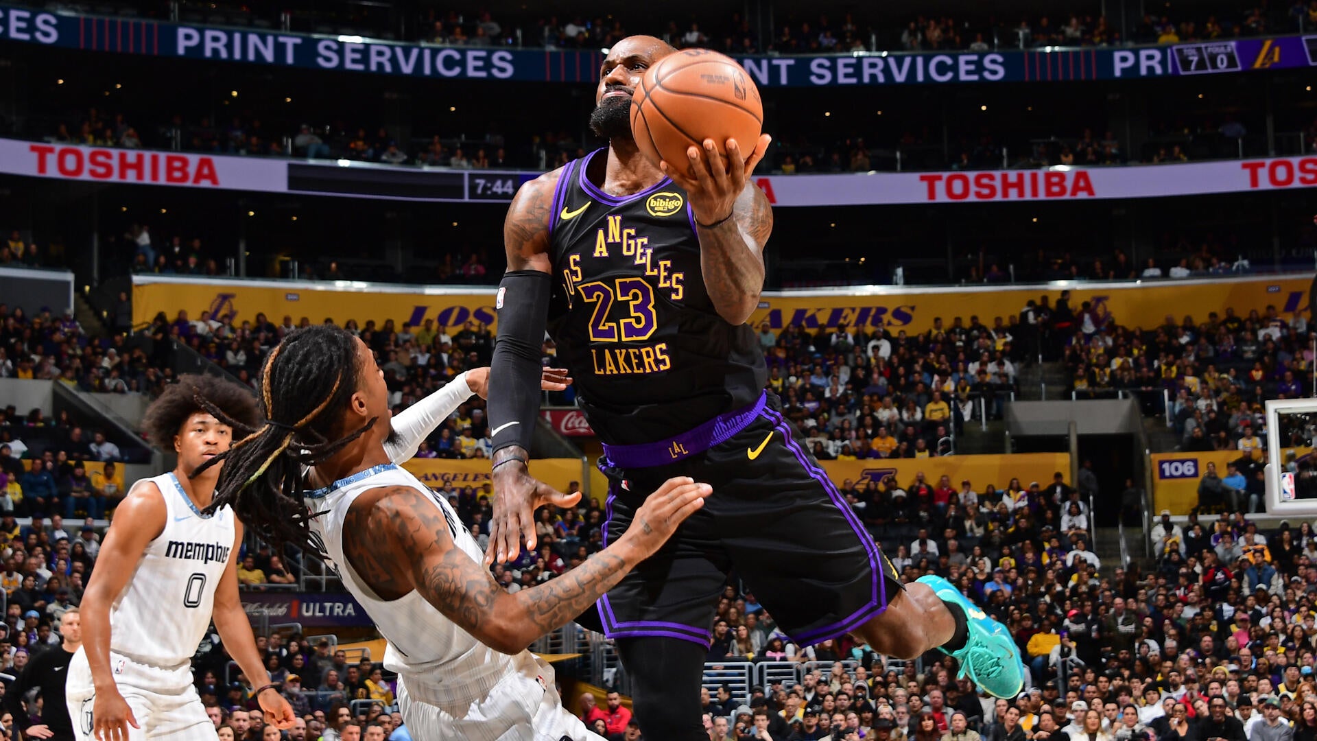 Highlights: Grizzlies at Lakers (1/2)