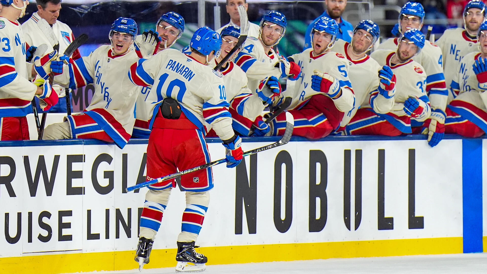 Panarin, Zibanejad Lead Rangers to Winter Classic Win