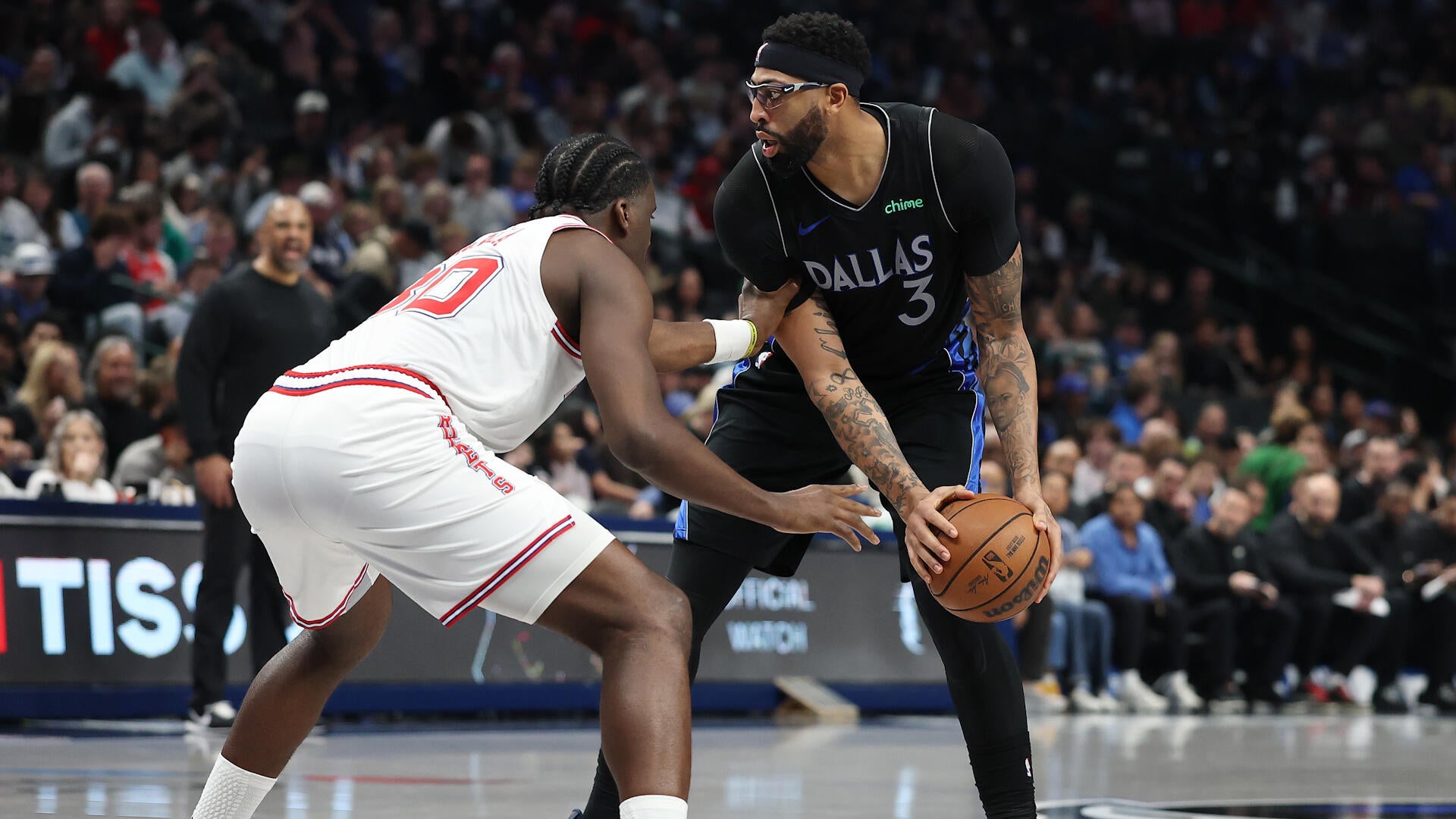 Highlights: Rockets at Mavericks (1/3)