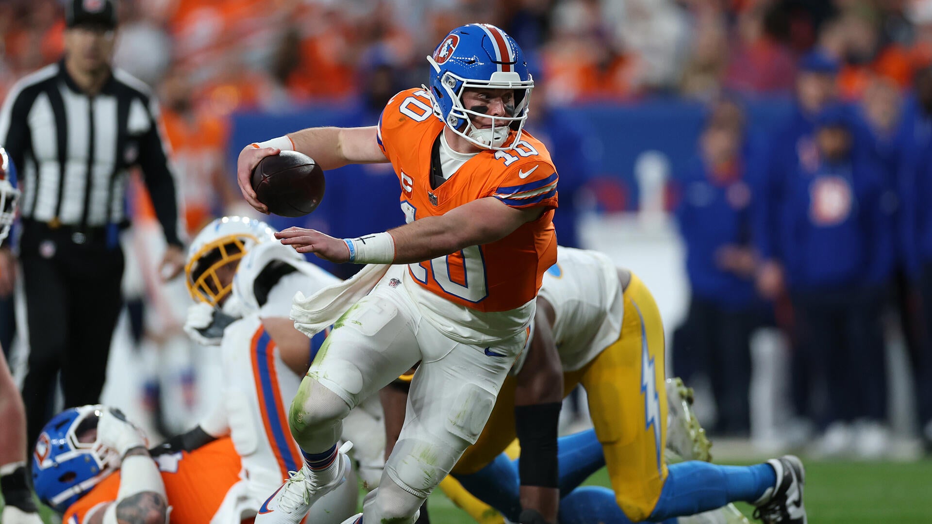 Broncos Secure AFC No. 1 Seed, Lock Up Home-Field Advantage