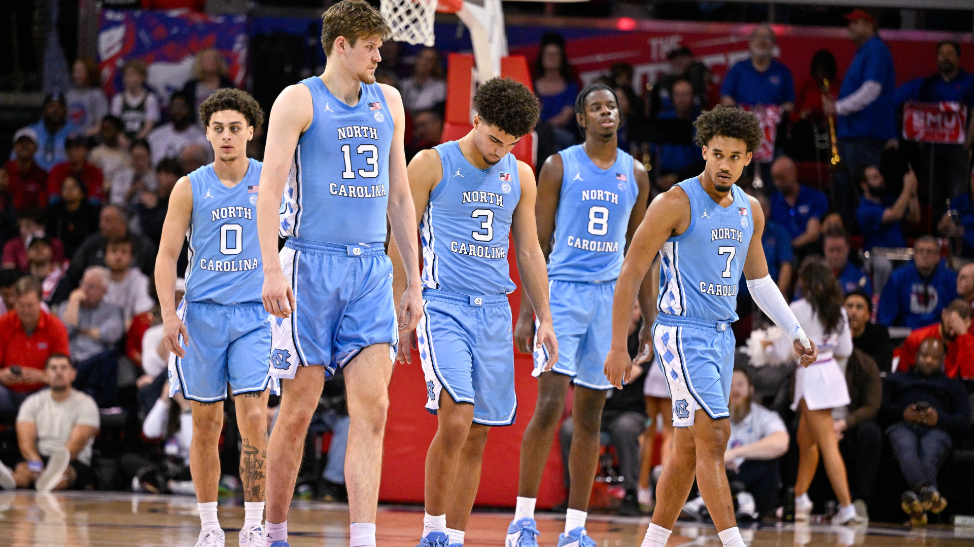 North Carolina, Kansas drop in AP Top 25; Arizona, Michigan remain 1-2 in college basketball rankings