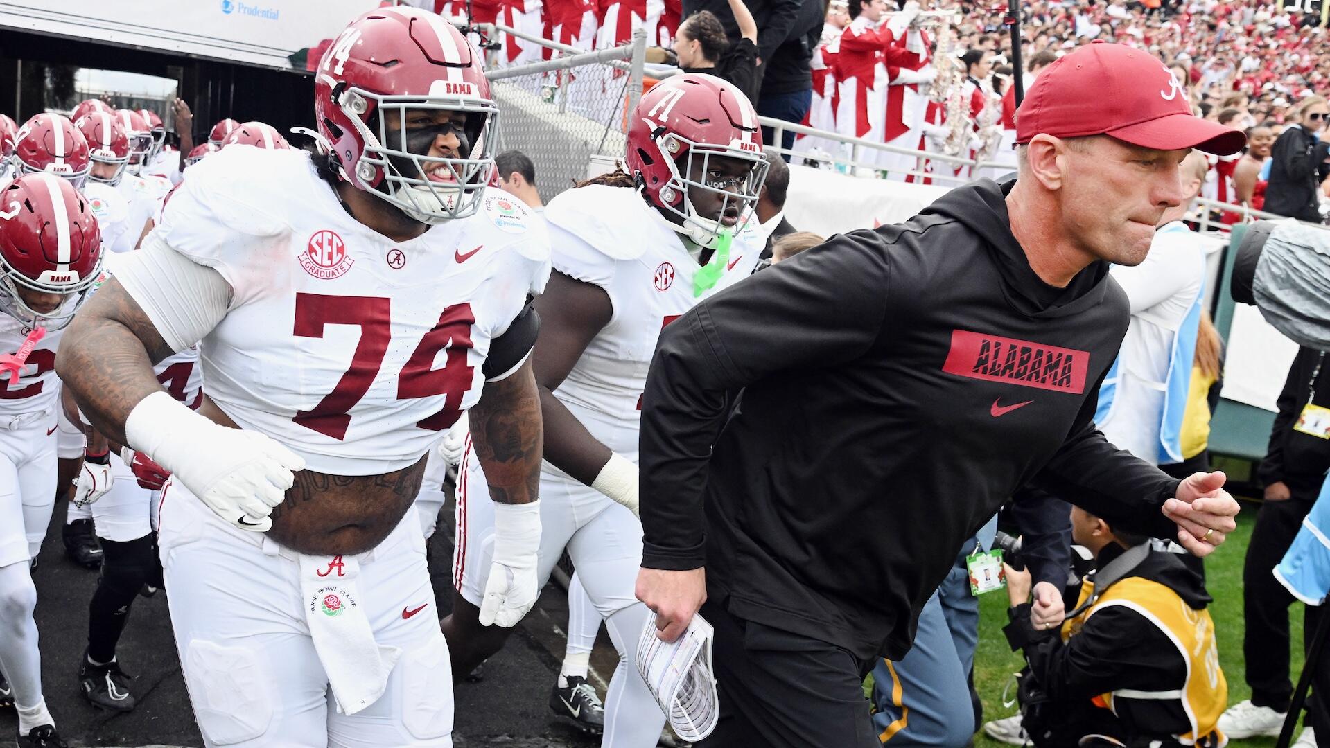 <a href="https://www.cbssports.com/college-football/news/college-football-transfer-portal-2026-alabama-oklahoma-major-early-upgrades/" target="_blank">College football transfer portal: Alabama, Oklahoma among 10 teams that secured major early upgrades for 2026</a>