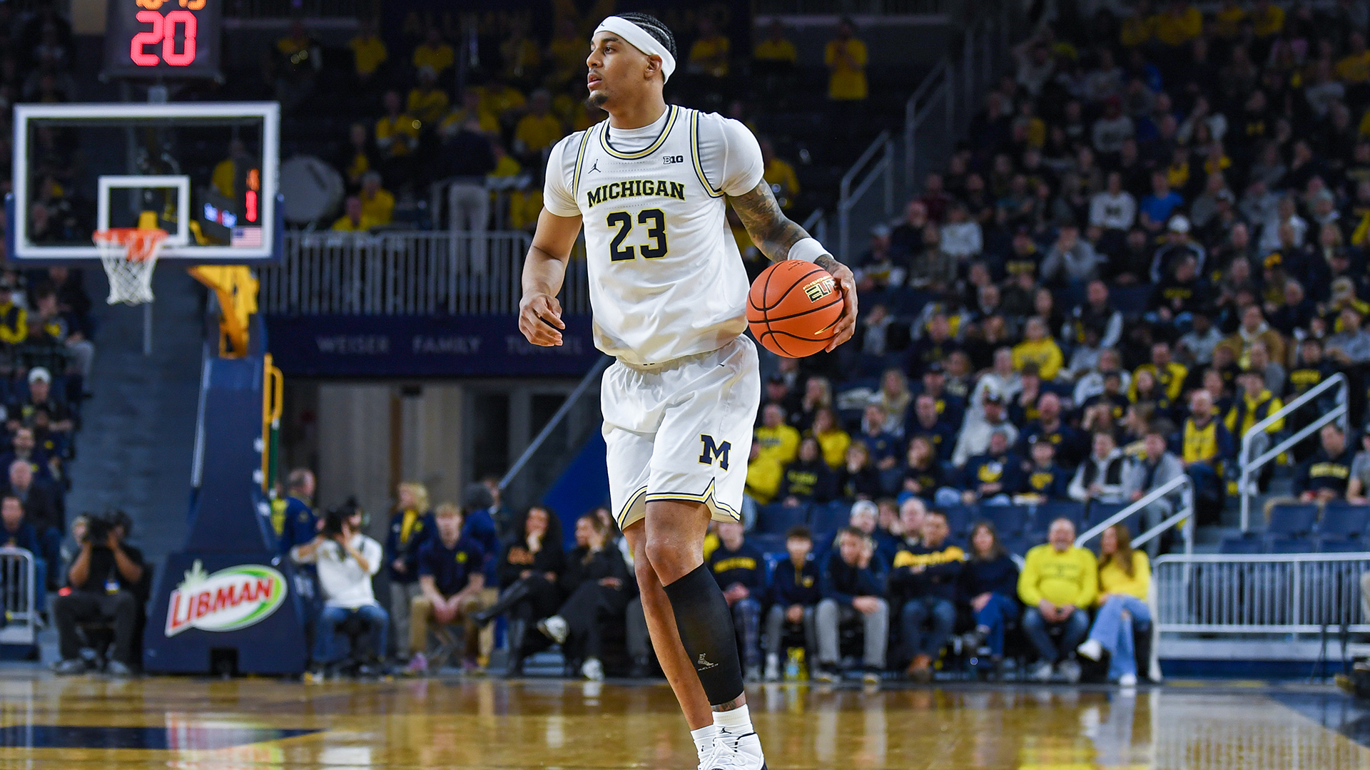 Michigan Puts Perfect Record On The Line Against Penn St.