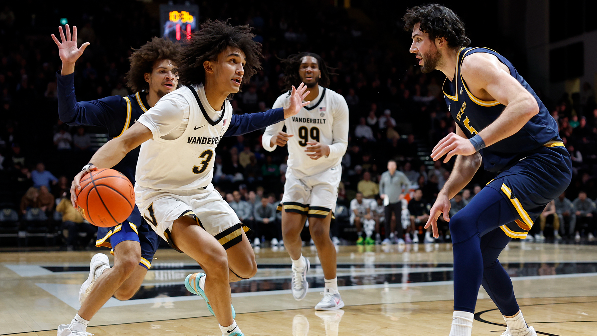 NCAAB: Which Unbeaten Team Falls First