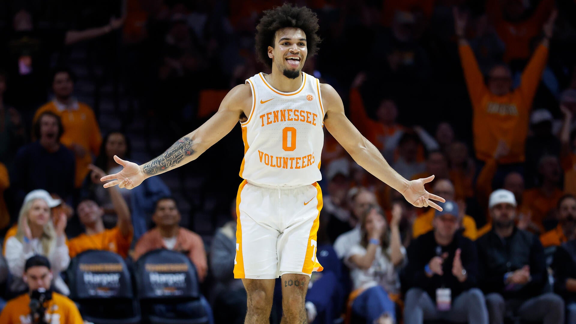 NCAAM Highlights: Texas at No. 21 Tennessee (1/6)