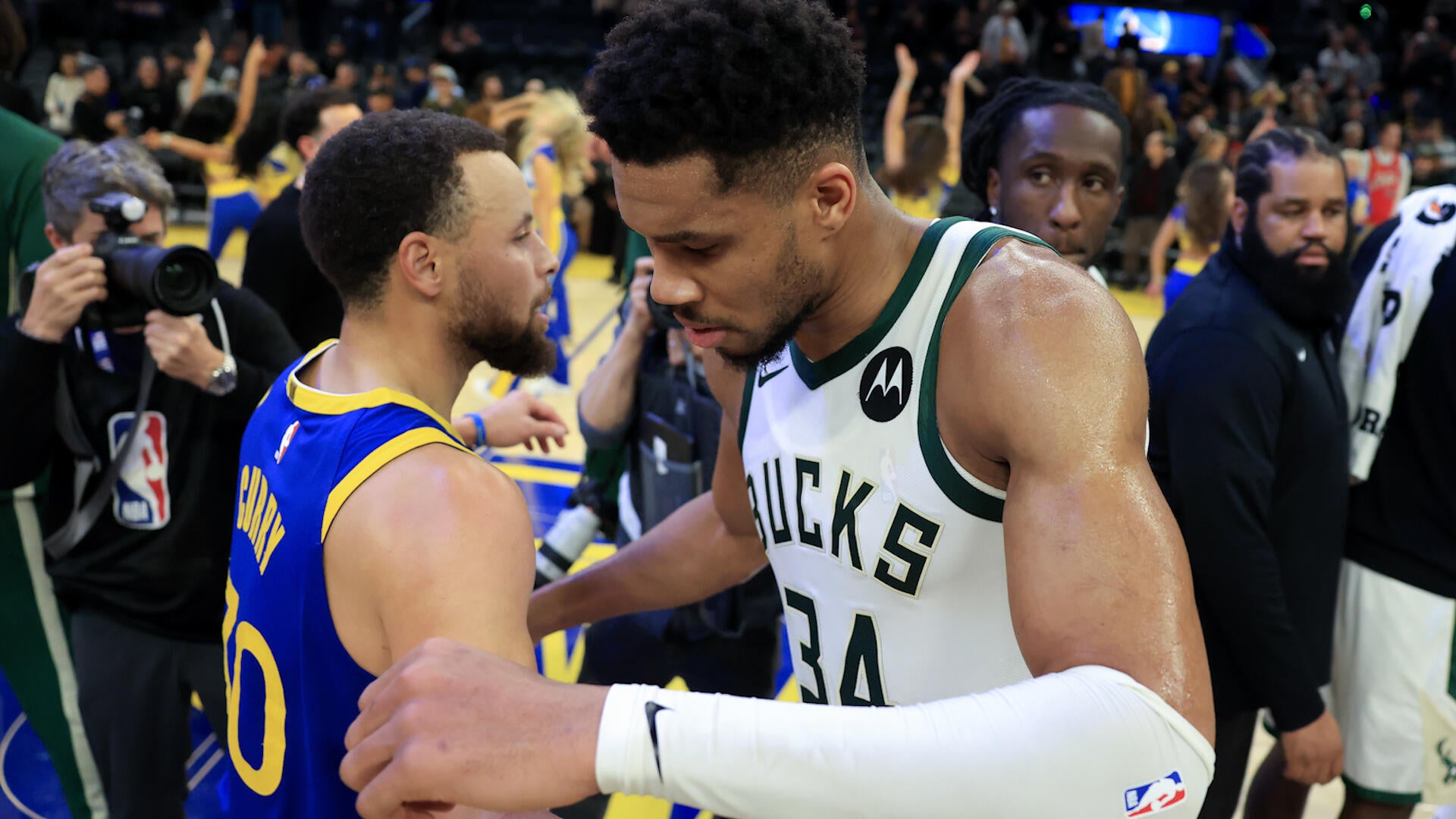 Highlights: Bucks at Warriors (1/7)