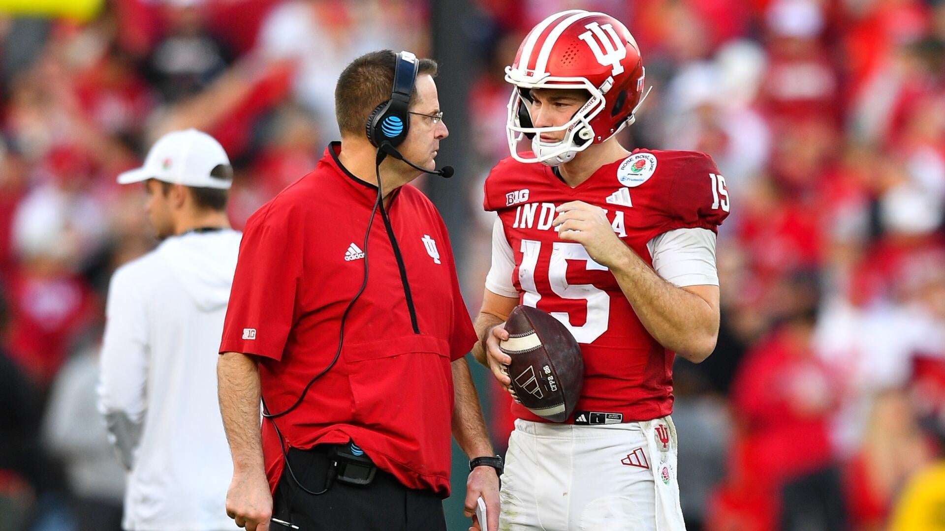 <a href="https://www.cbssports.com/college-football/news/curt-cignetti-indianas-fernando-mendoza-qb/" target="_blank">Curt Cignetti details what makes Indiana’s Fernando Mendoza such a unique college quarterback</a>