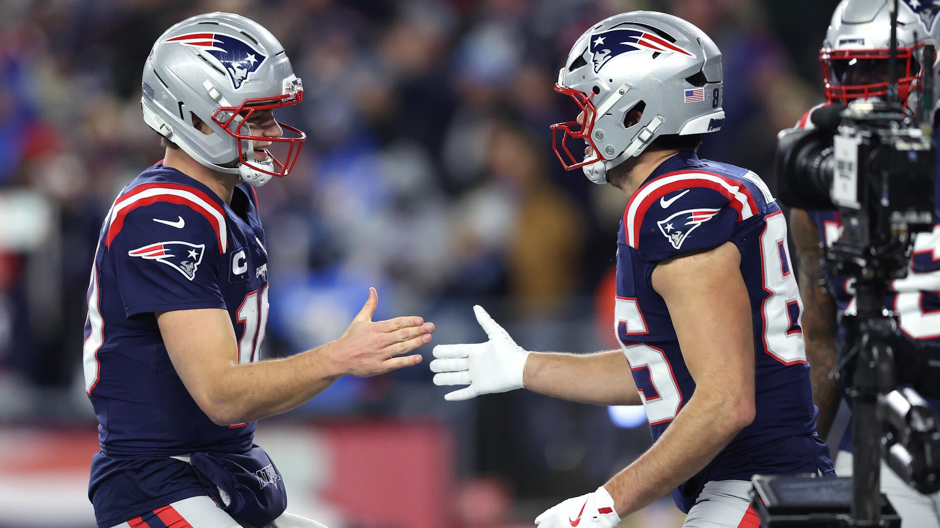New England Patriots Riddell Speed Authentic Helmet – Green Gridiron, Inc., image size:1920x1080