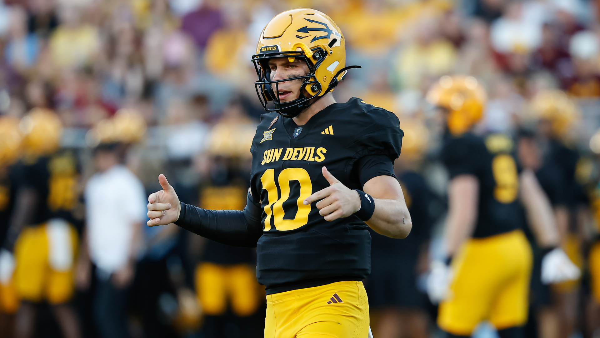 <a href="https://www.cbssports.com/college-football/news/sam-leavitt-qb-lsu-lane-kiffin-college-football-transfer-portal/" target="_blank">Sam Leavitt commits to LSU: Top transfer portal QB expected to join Tigers for Lane Kiffin’s first season</a>